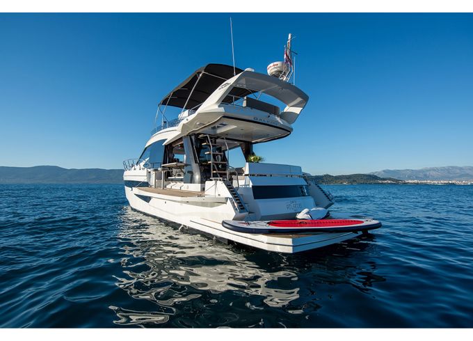 Galeon 500 Fly