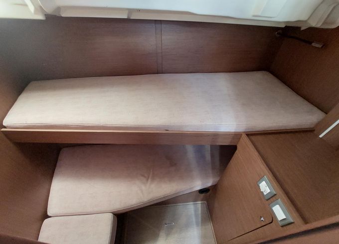 Beneteau Oceanis 46.1