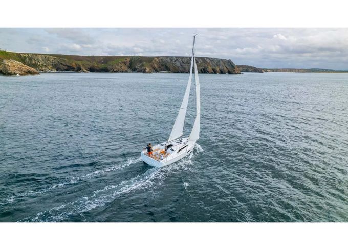 Beneteau Oceanis 37.1