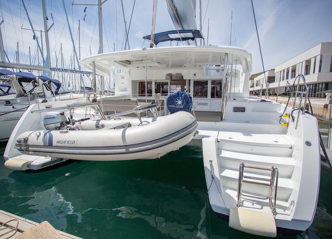 Lagoon 450 F