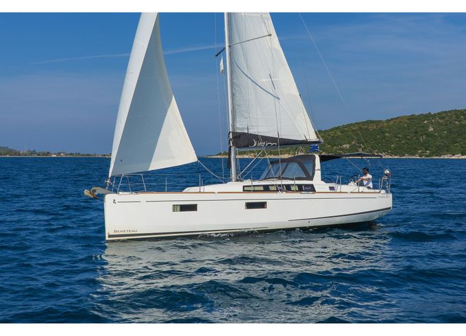Beneteau Oceanis 38.1