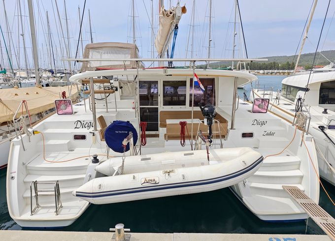 Lagoon 400 S2