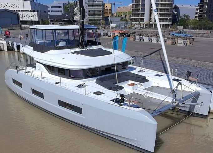 Lagoon 55