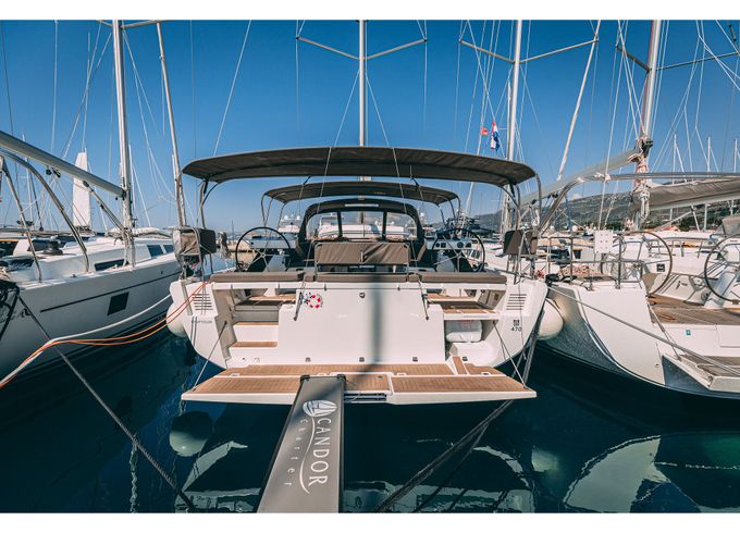 Dufour Yachts Dufour 470 Owner Layout