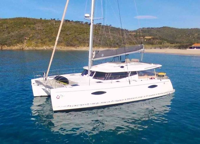 Fountaine Pajot Helia 44