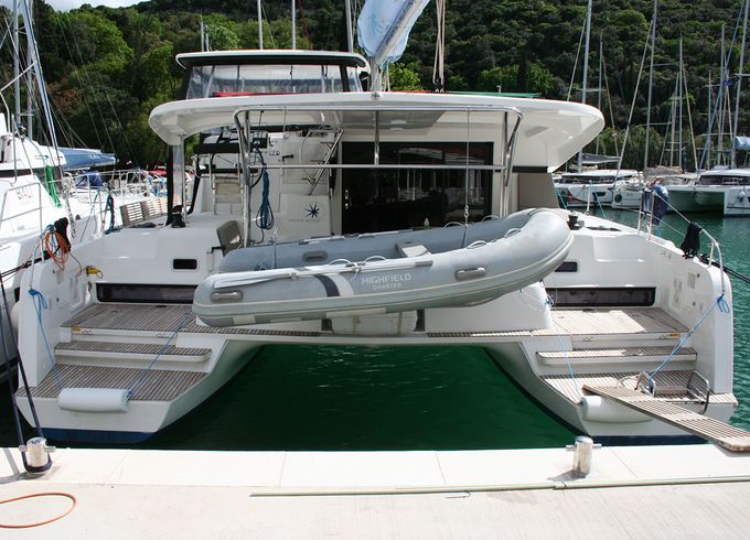 Lagoon 42