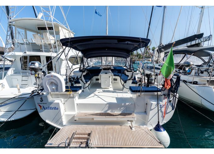 Beneteau Oceanis 51.1