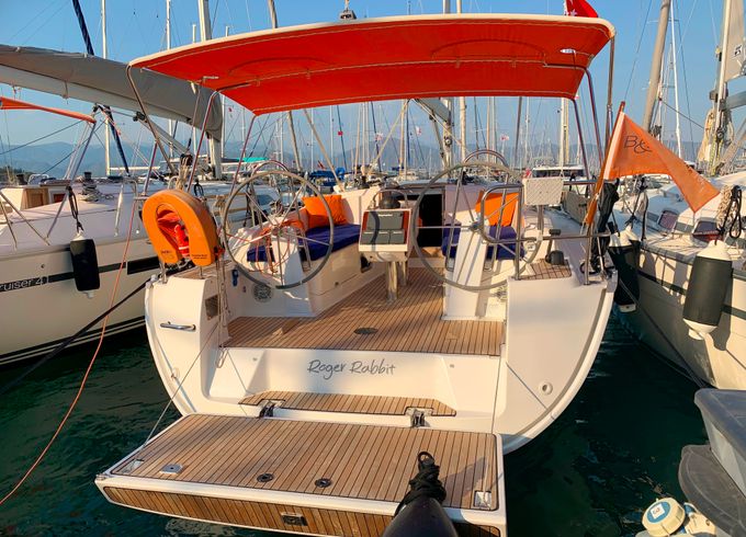 Bavaria 37