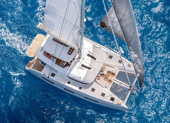 Lagoon 55 (5 Cab)