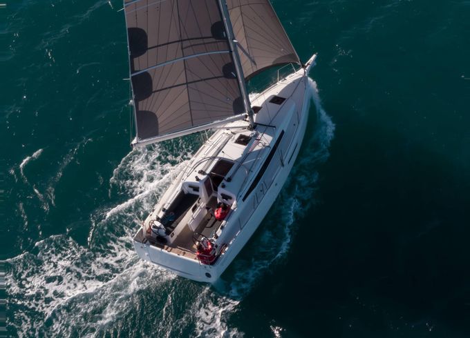 Jeanneau Sun Odyssey 380