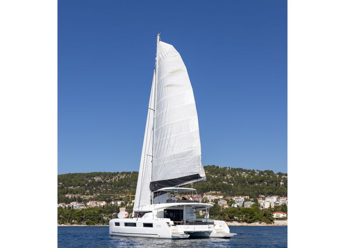 Lagoon 51