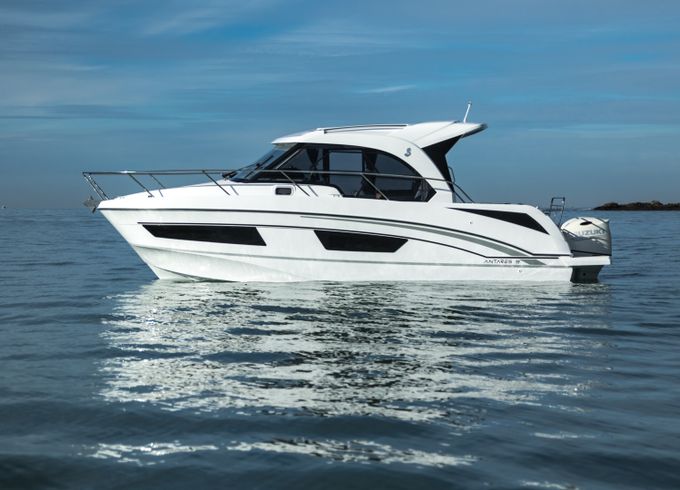 Beneteau Antares 9