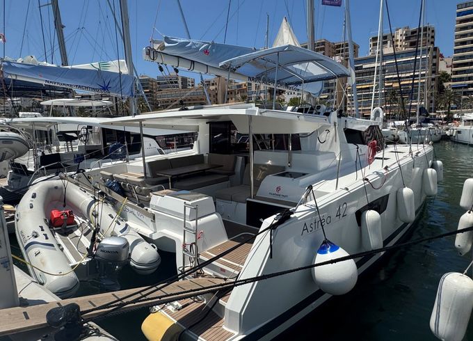 Fountaine Pajot Astrea 42 Quatuor