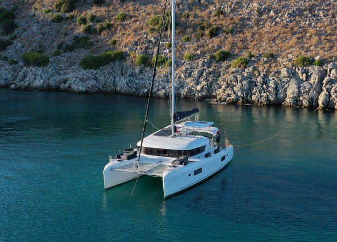 Lagoon 42
