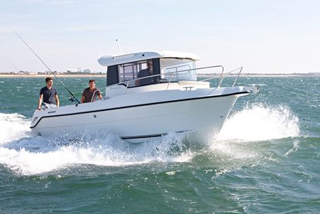 Quicksilver Arvor 690