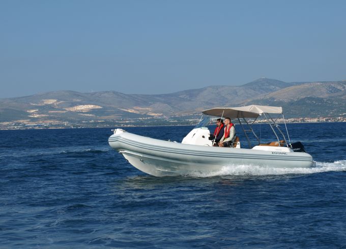 Zodiac Nautic Medeline 6.8