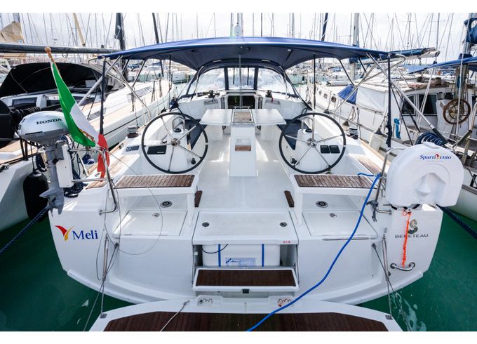 Beneteau Oceanis 38.1