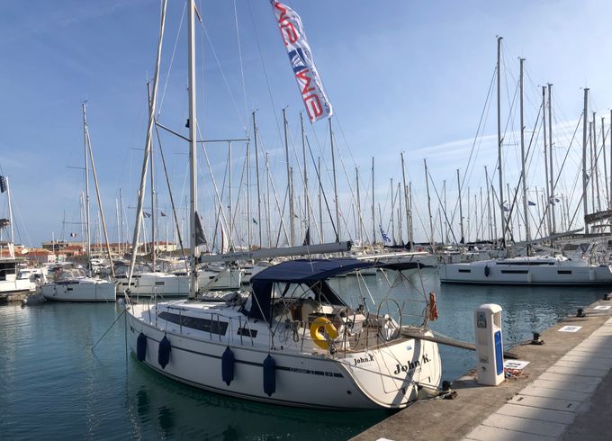 Bavaria Cruiser 37