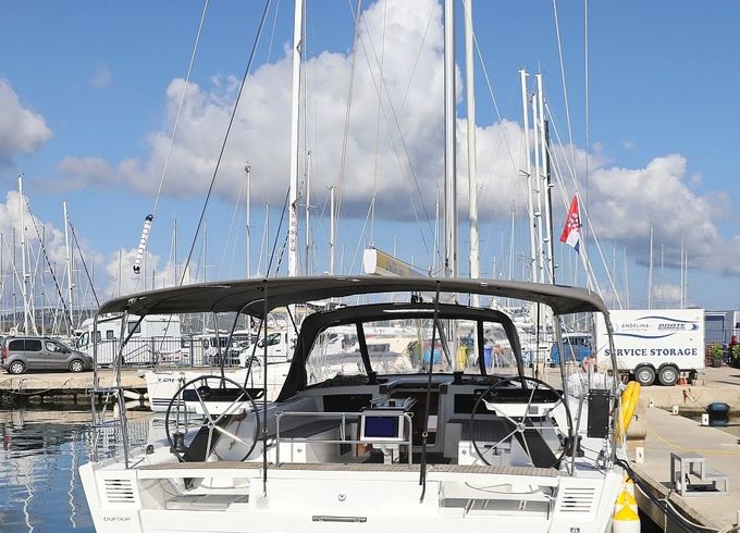 Dufour Yachts Dufour 530