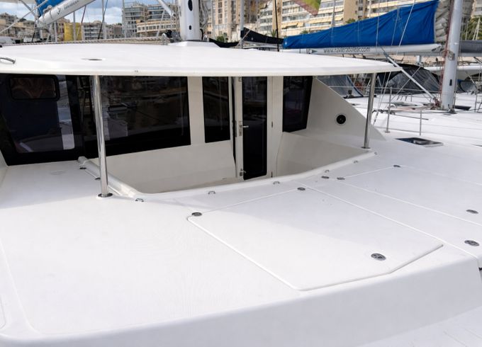 Leopard Catamarans / Robertson & Caine Leopard 44
