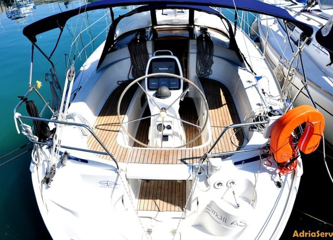 Bavaria 33 Cruiser