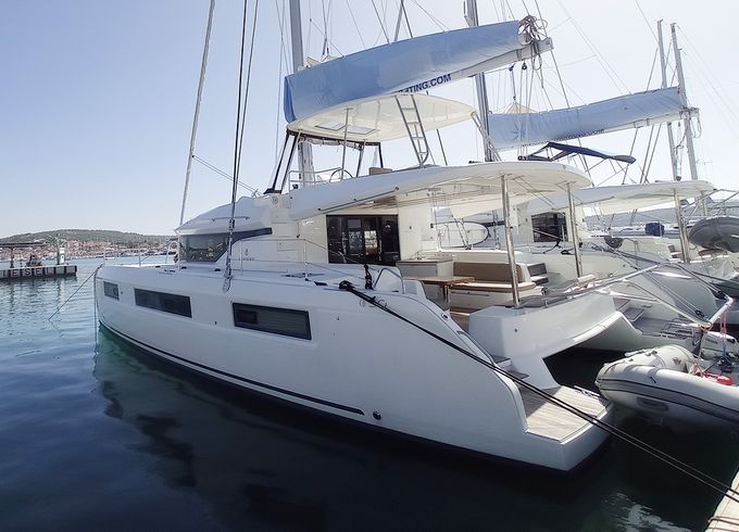 Lagoon 50