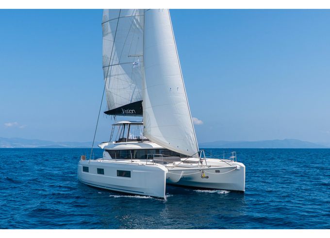 Lagoon 46 A/c & Gen & Wm