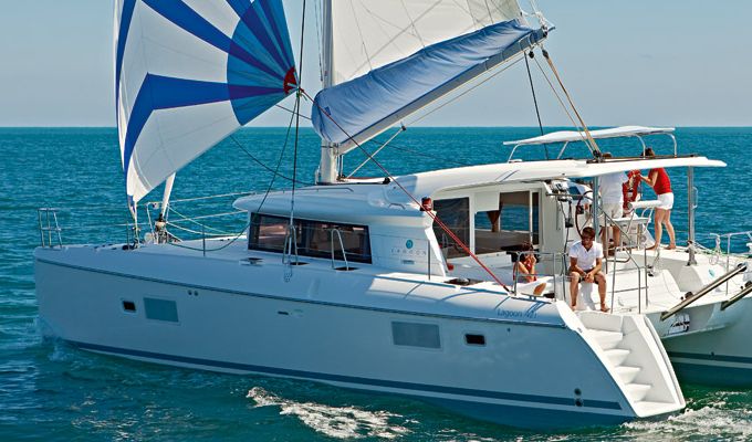 Lagoon 421