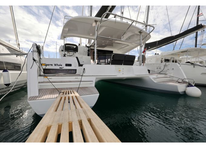 Lagoon 42