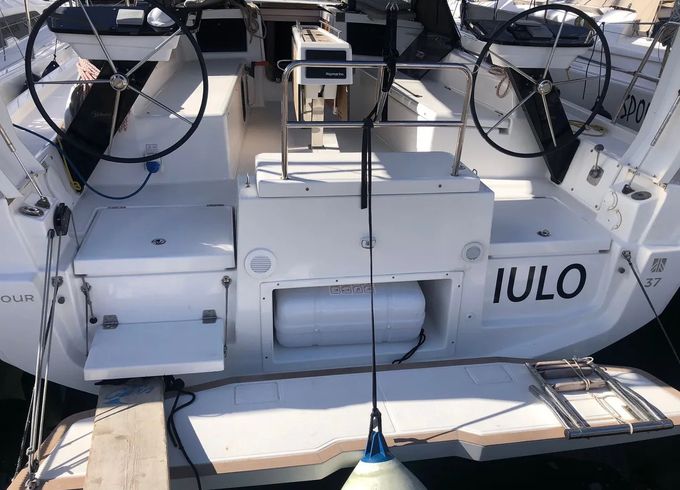 Dufour Yachts Dufour 37