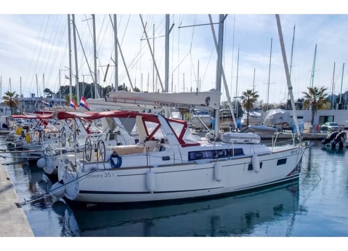 Beneteau Oceanis 35.1