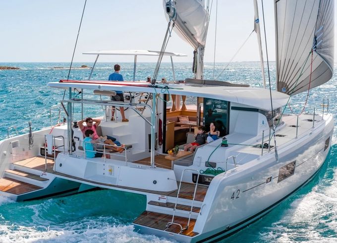 Lagoon 42