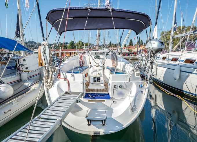 Bavaria 32