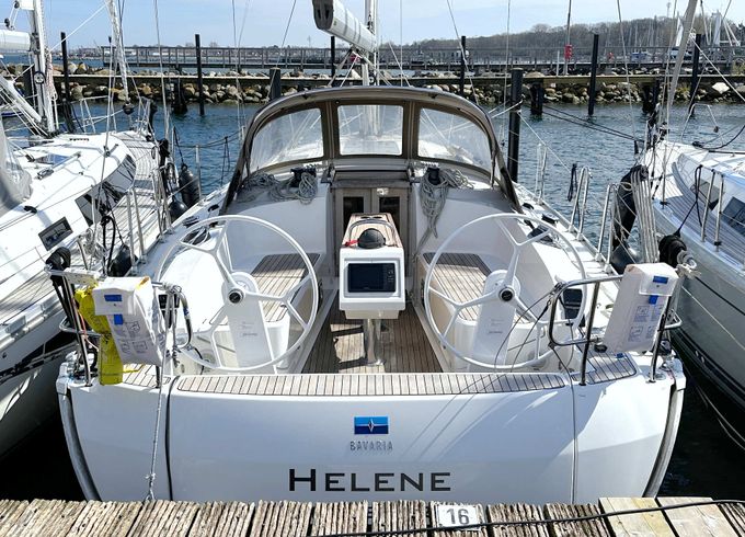 Bavaria Cruiser 37