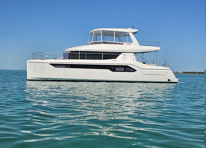 Leopard Catamarans / Robertson & Caine Leopard 53