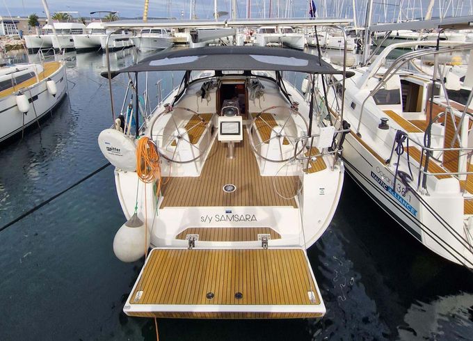 Bavaria Cruiser 37