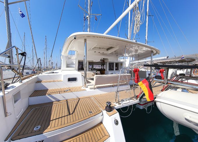 Lagoon 450 F