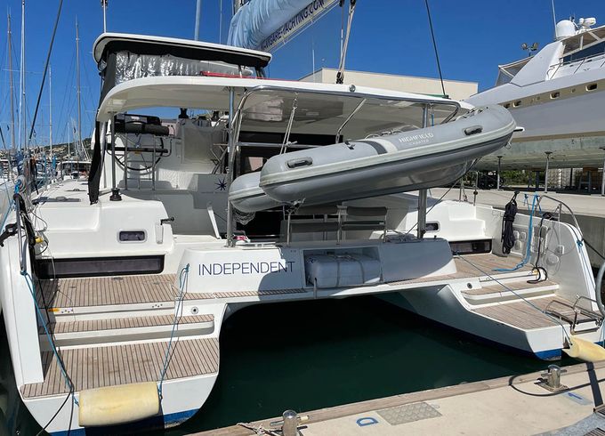 Lagoon 42