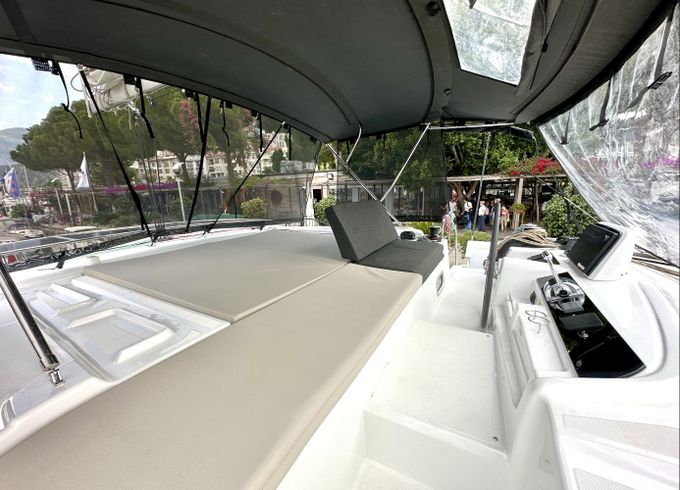 Lagoon 46