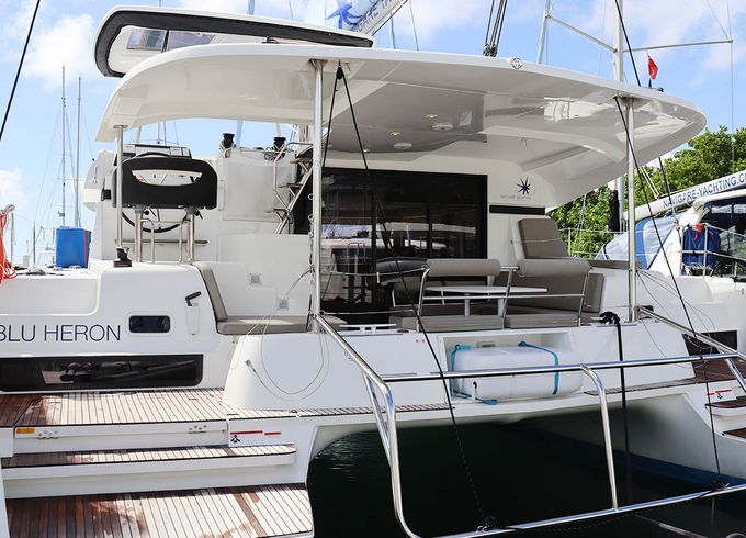 Lagoon 42