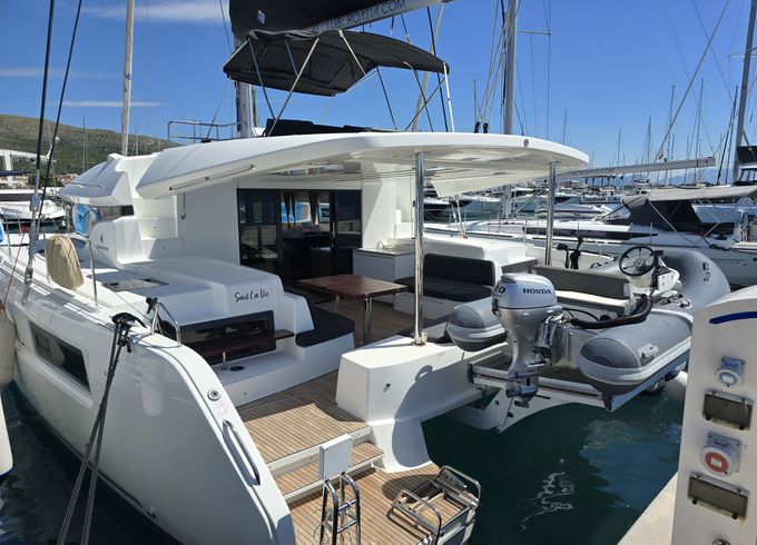 Lagoon 50