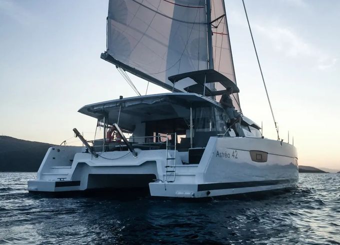 Fountaine Pajot Astréa 42