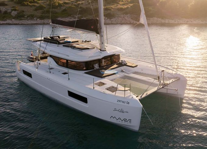 Lagoon 43