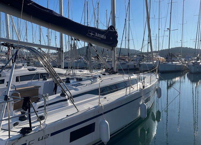 Bavaria C42