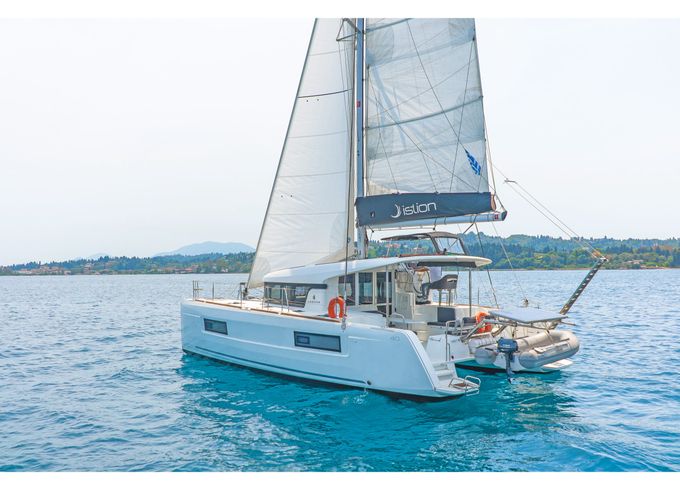 Lagoon 40