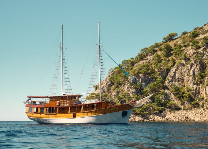 Custom Made Moja Maja