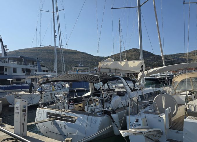 Beneteau Oceanis 55