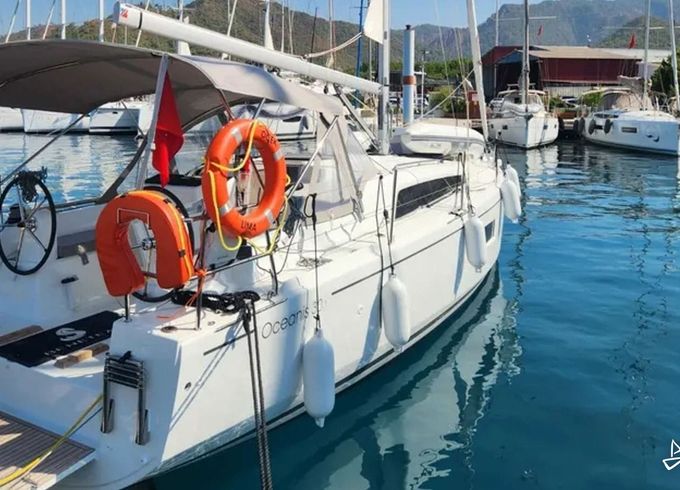 Beneteau Oceanis 30.1