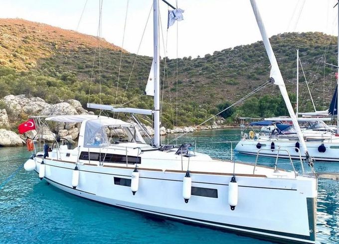 Beneteau Oceanis 38.1