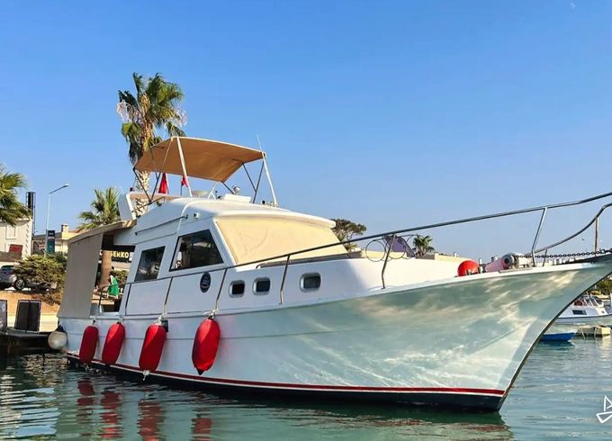 Custom Made Motoryacht